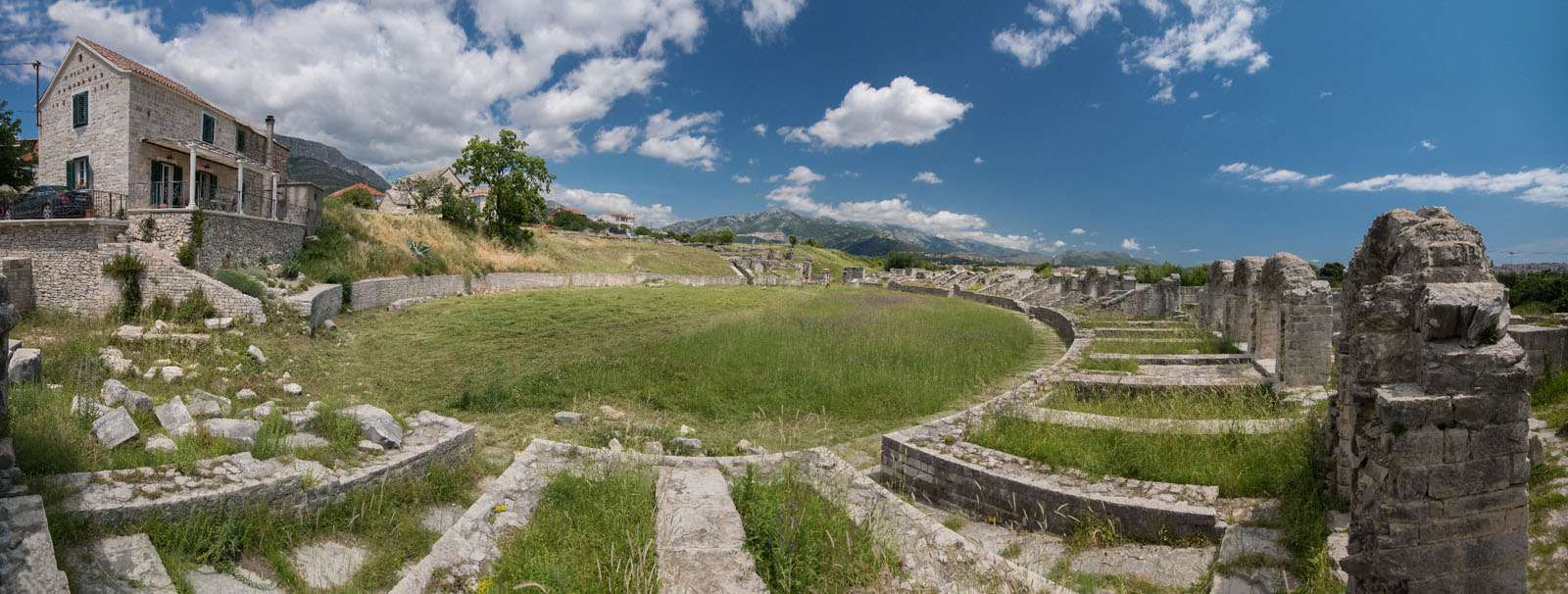 SALONA11 PANORAMA